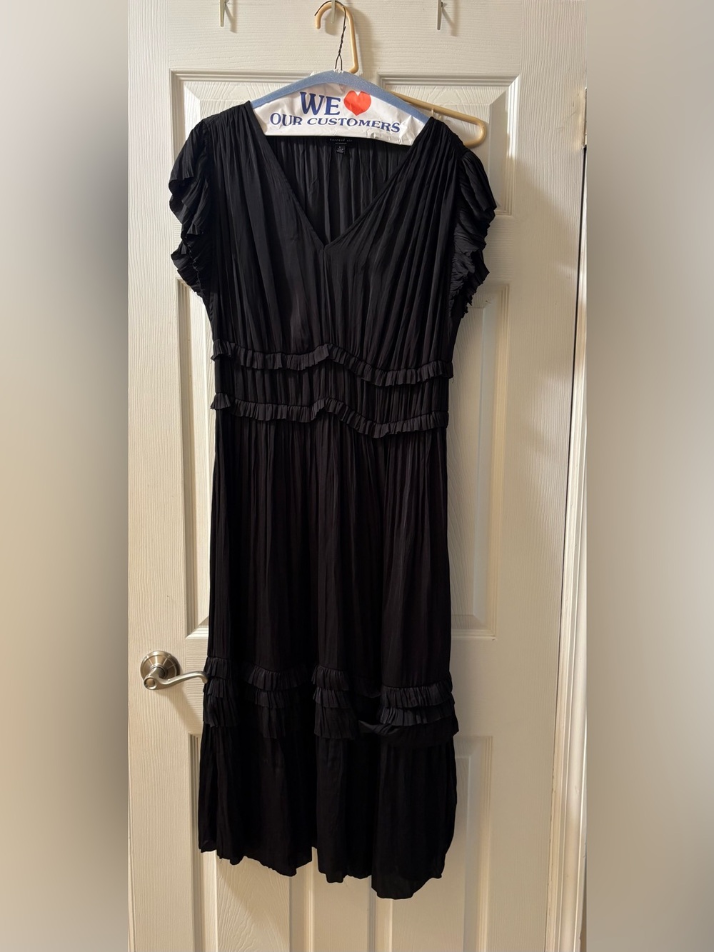 CURRENT AIR Sereia Pleated Midi Dress in Black size Large